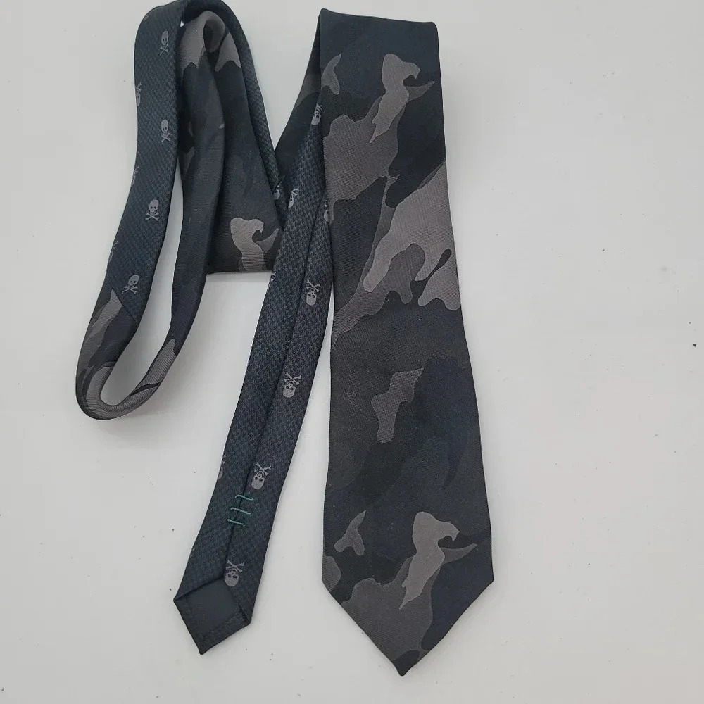 Youth Boys Public Notices Black Gray Camo Skull Skinny Slim Tie OS